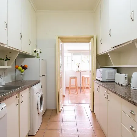Lisbon's Eden_guest House *
